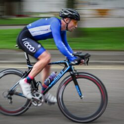 wielrennen in fietskleding